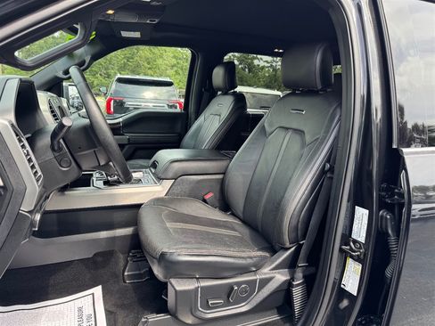 Used 2015 Ford F150 Platinum w/ Equipment Group 701A Luxury AWD/4WD image 18