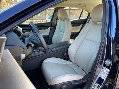 Used 2020 MAZDA MAZDA3 Sedan w/ Select Package image 19