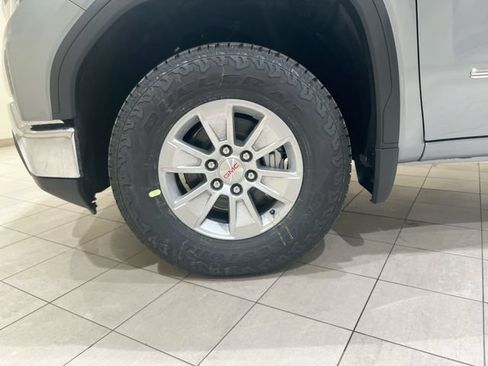Used 2024 GMC Sierra 1500 SLE AWD/4WD image 20