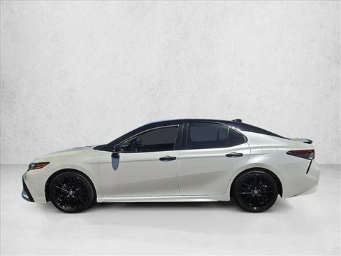 Used 2021 Toyota Camry XSE w/ Navigation Package FWD image 9