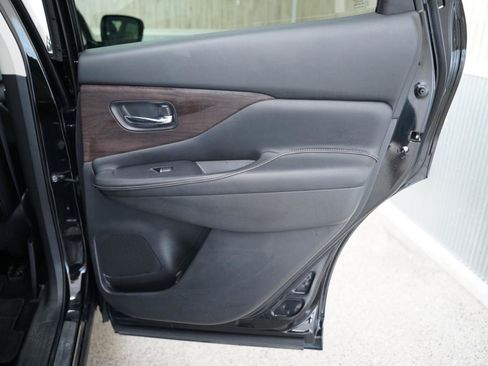 Used 2019 Nissan Murano Platinum w/ Cargo Package FWD image 37