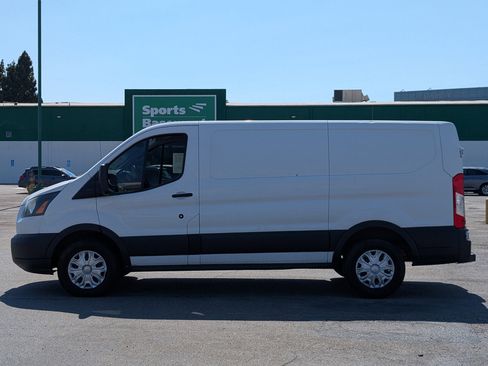 Used 2016 Ford Transit 150 Low Roof Cargo Van image 4