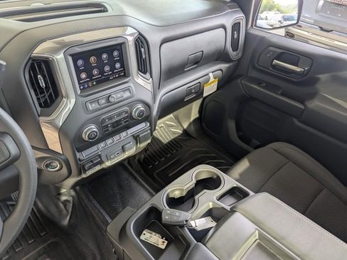 New 2025 GMC Sierra 2500 Pro w/ Convenience Package image 19