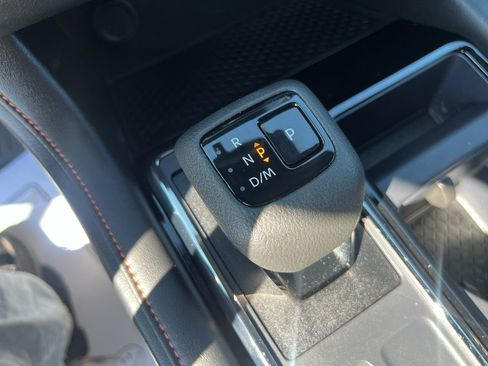 Used 2025 Nissan Pathfinder Rock Creek AWD/4WD image 17