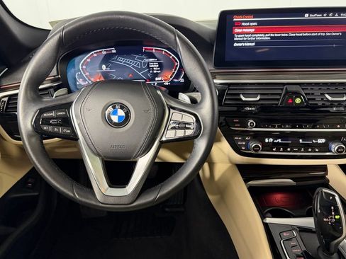 Used 2023 BMW 530i w/ Convenience Package image 12