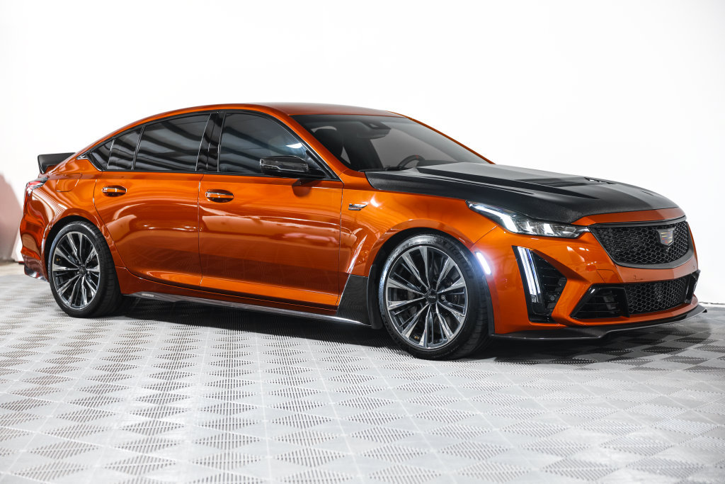 Used 2022 Cadillac CT5 V Blackwing w/ Carbon Fiber Package 2 RWD image 4