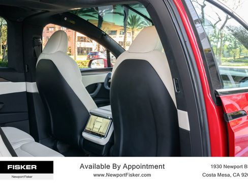 Used 2023 Tesla Model X image 28