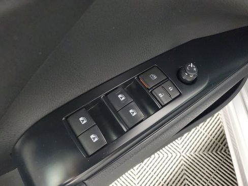 Used 2020 Toyota Camry SE image 28