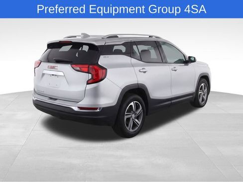 Used 2019 GMC Terrain SLT w/ Preferred Package FWD image 4