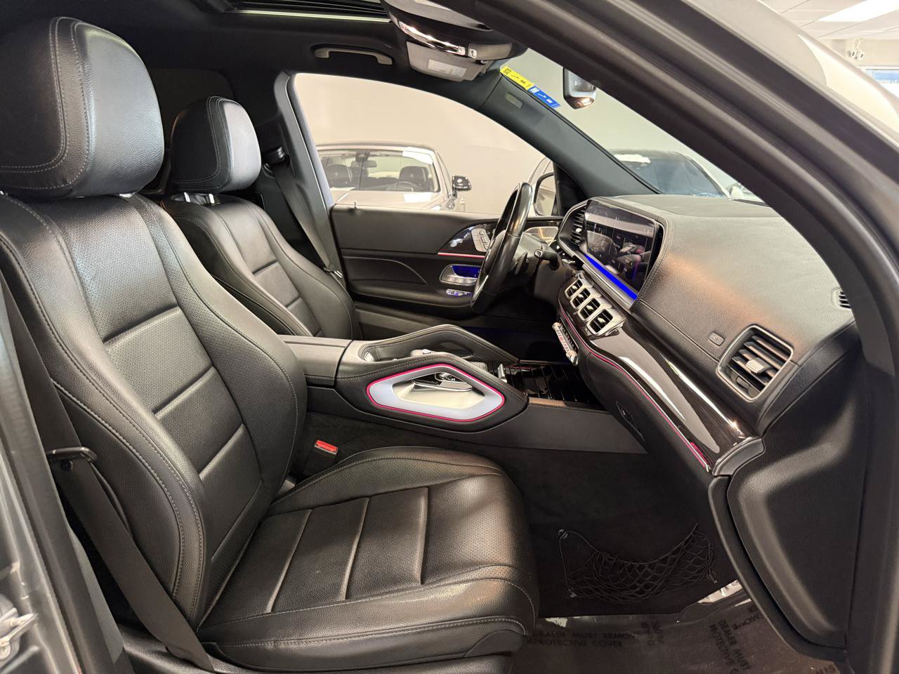Used 2020 Mercedes-Benz GLS 450 4MATIC image 26