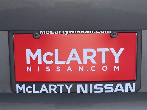 Used 2017 Volvo V90 T6 Cross Country image 16