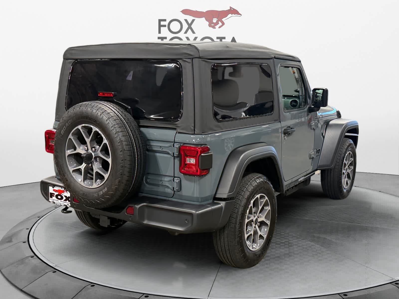 Used 2026 Jeep Wrangler Sport AWD/4WD image 6