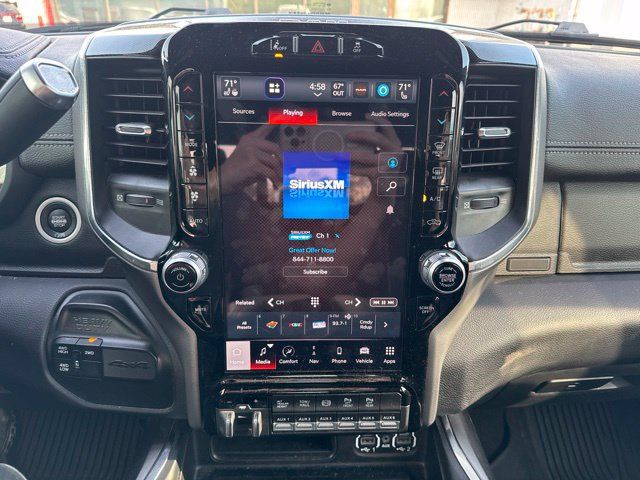 Used 2022 RAM 3500 Laramie AWD/4WD image 19