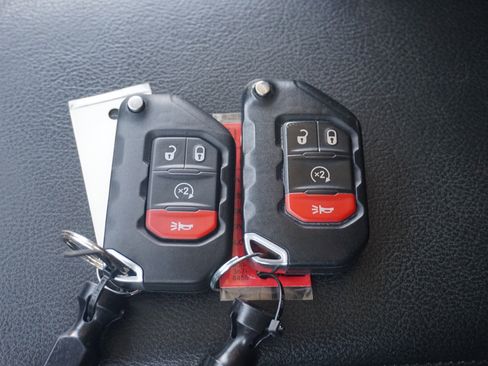 Used 2020 Jeep Wrangler Unlimited Sport S image 36