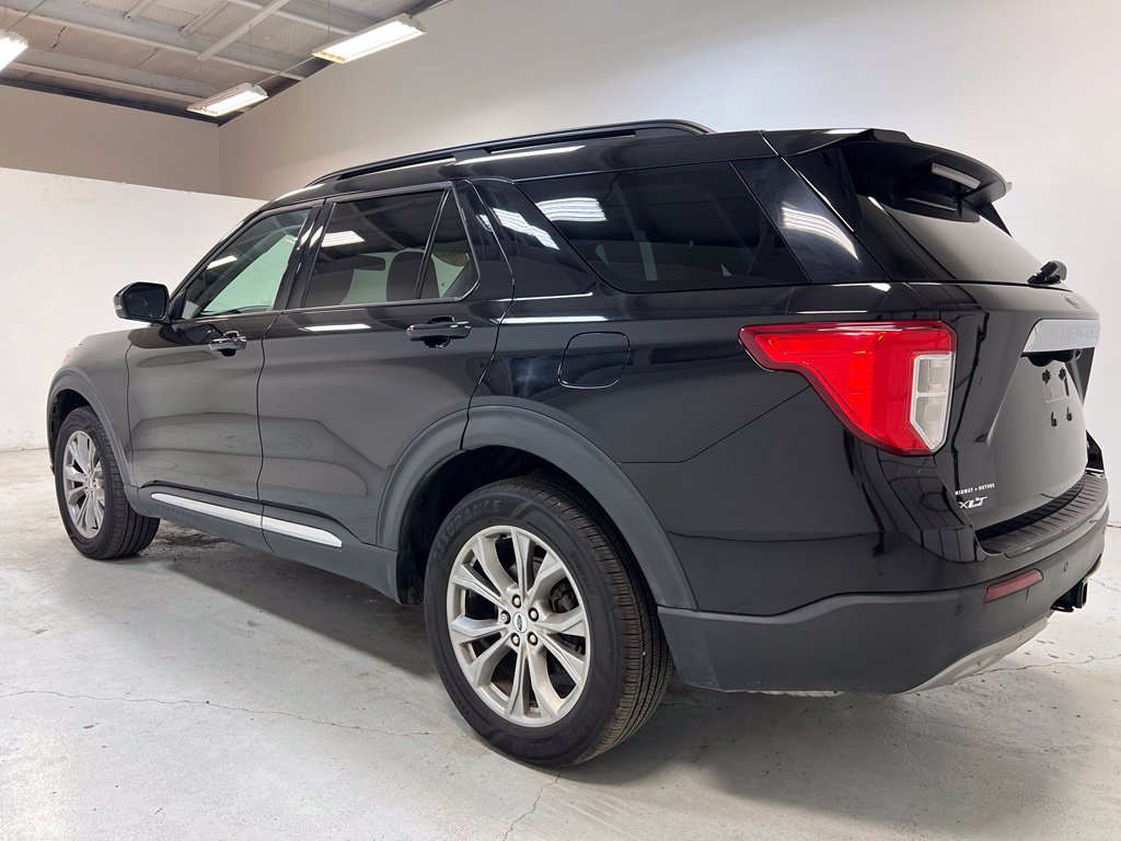 Used 2023 Ford Explorer XLT w/ Equipment Group 202A AWD/4WD image 11