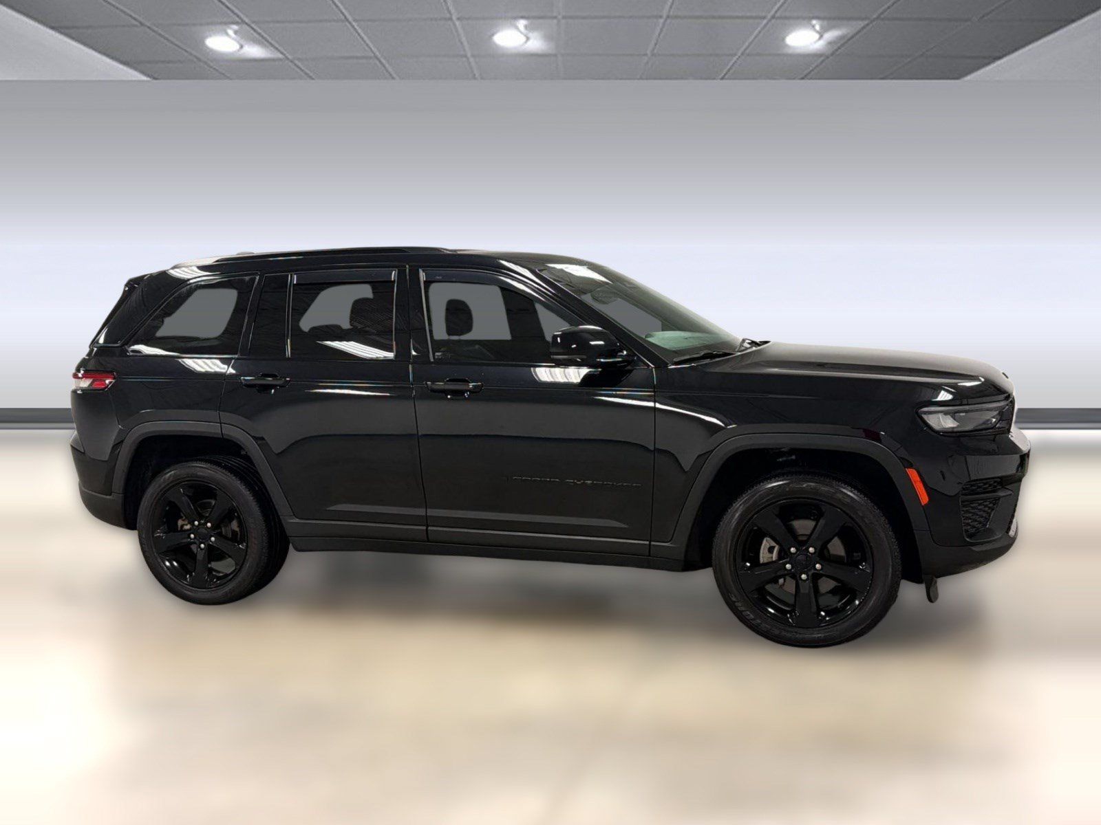 Used 2023 Jeep Grand Cherokee Altitude AWD/4WD image 7