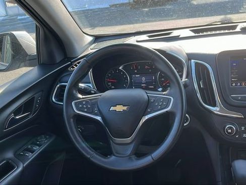 Used 2022 Chevrolet Equinox LT image 21