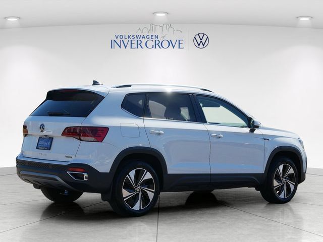 Certified 2024 Volkswagen Taos SE AWD/4WD image 7