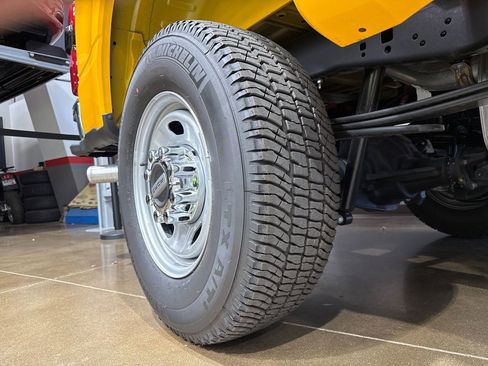 Used 2025 Ford F250 XLT w/ 360-Degree Camera Package image 28