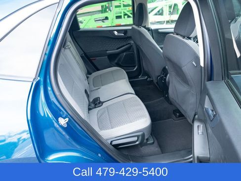 Used 2020 Ford Escape SE image 38