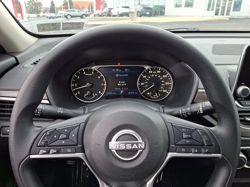 Certified 2024 Nissan Altima 2.5 SV image 18