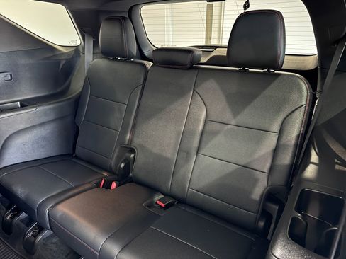 Certified 2024 Chevrolet Traverse RS image 12