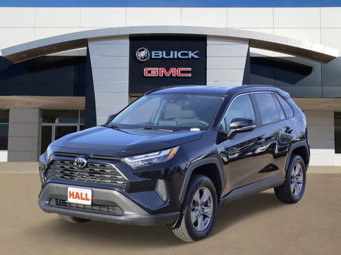 Used 2024 Toyota RAV4 XLE image 3