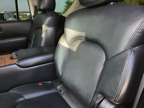Used 2023 Nissan Armada SL w/ Captain's Chairs Package AWD/4WD image 14