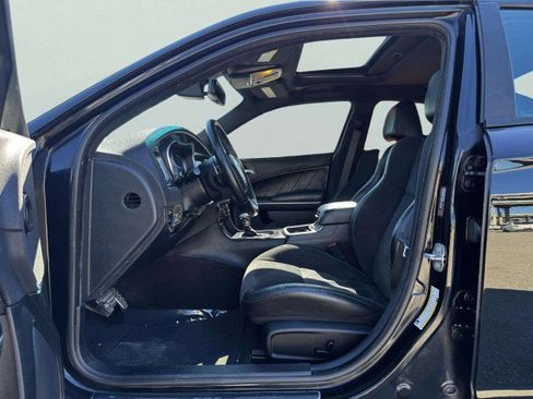 Used 2018 Dodge Charger R/T Scat Pack w/ Dynamics Package image 22