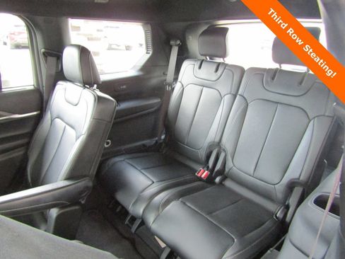 Used 2024 Jeep Grand Cherokee L Limited w/ Luxury Tech Group II AWD/4WD image 23