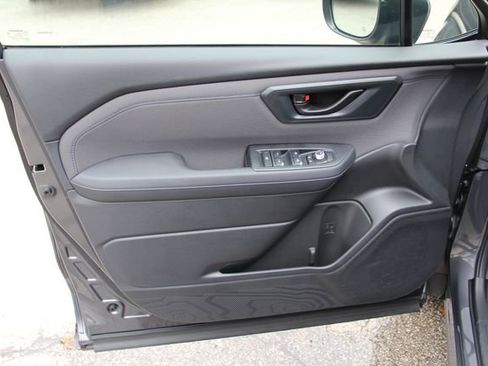 Certified 2025 Subaru Forester Premium image 16