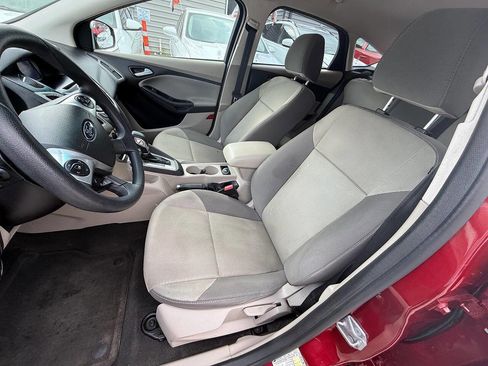 Used 2014 Ford Focus SE image 21