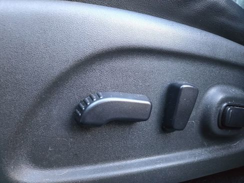 Used 2019 Nissan Pathfinder SL image 7