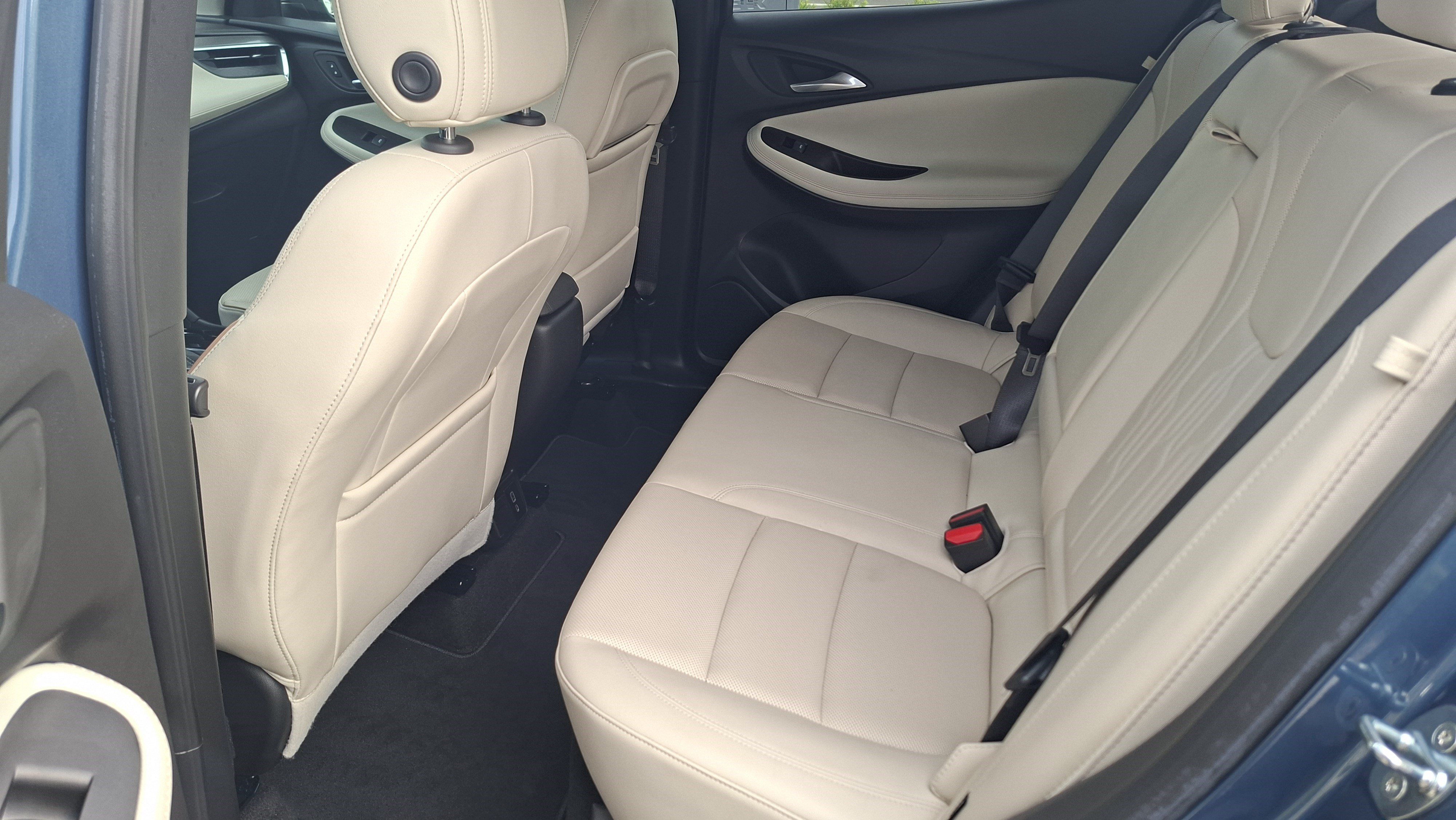 Used 2024 Buick Encore GX Avenir w/ Avenir Technology Package FWD image 20