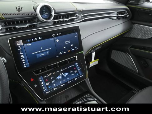 New 2025 Maserati Grecale Modena AWD/4WD image 28