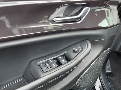 Used 2022 Jeep Grand Cherokee L Laredo image 26