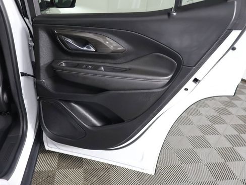 Used 2022 GMC Terrain SLE w/ Driver Convenience Package image 25