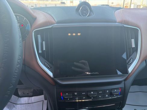 Used 2021 Maserati Ghibli S Q4 image 16