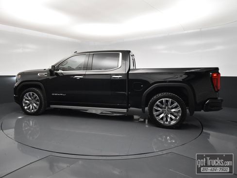 Used 2024 GMC Sierra 1500 Denali w/ Denali Reserve Package image 3