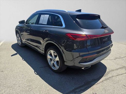 Used 2025 Audi Q5 Premium Plus w/ Premium Plus AWD/4WD image 5
