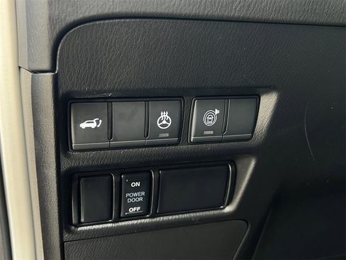 Used 2024 INFINITI QX80 Luxe image 15