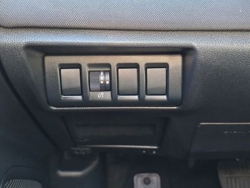 Certified 2022 Subaru Outback Premium image 40