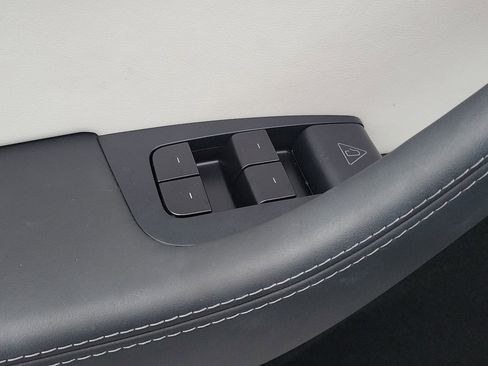 Used 2026 Tesla Model Y 2WD image 27