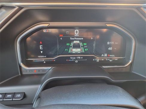 Used 2024 GMC Sierra 2500 Denali Ultimate image 65