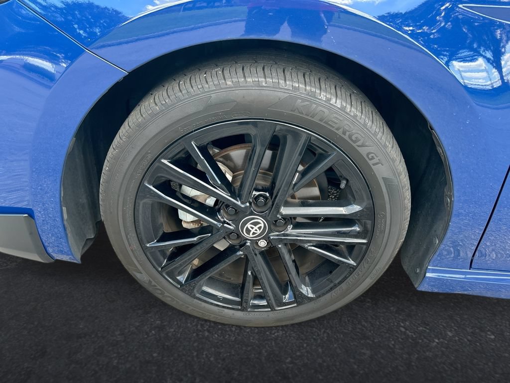Used 2025 Toyota Camry SE w/ Convenience Package FWD image 10