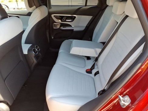 New 2026 Mercedes-Benz GLC 300 4MATIC image 17