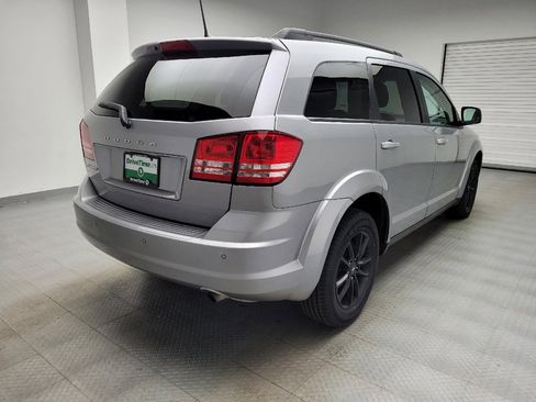 Used 2020 Dodge Journey SE w/ SE Popular Equipment Group FWD image 9