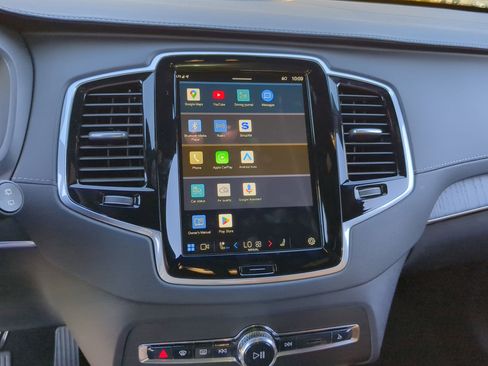 Used 2025 Volvo XC90 B6 Ultra w/ Protection Package Premier image 23