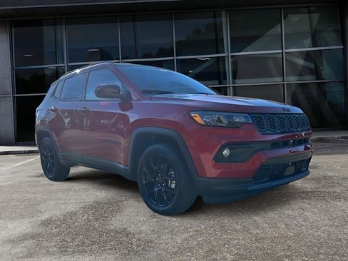 New 2026 Jeep Compass Latitude image 2