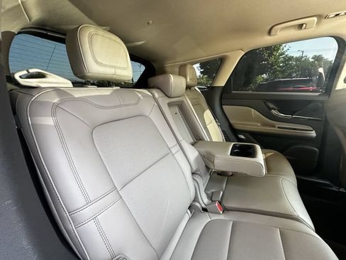 Certified 2024 Lincoln Corsair AWD w/ Equipment Group 101A image 38